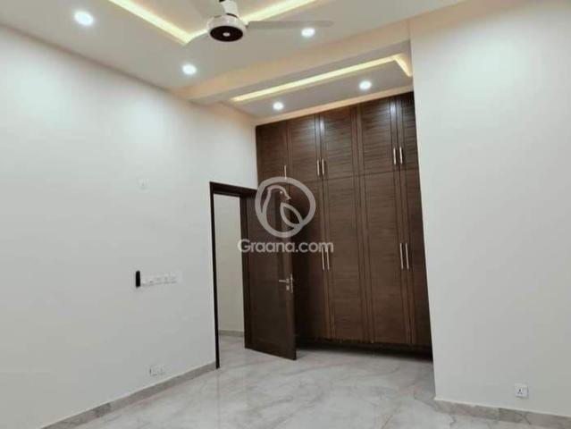 20 Marla Upper portion for Rent