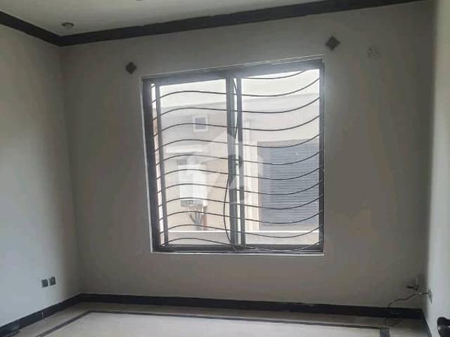 20 Marla Upper Portion In E 11
