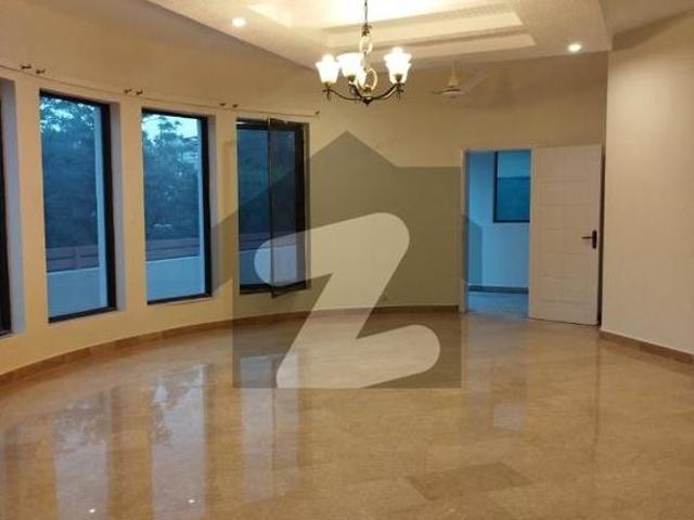 20 Marla Beautiful Triple Story House Front Back Open And Extra Land E 11