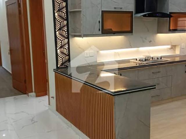 20 marla beautifull brand new house availble for sale