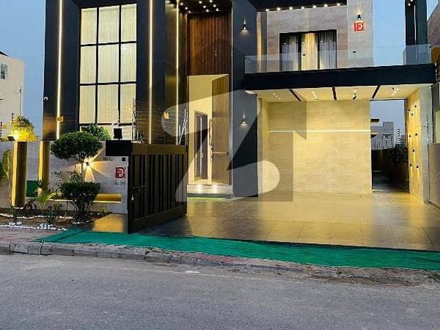 20 Marla Brand New Modern House For sale