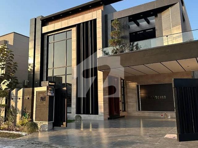 20 Marla Brand New Modern House For Sale