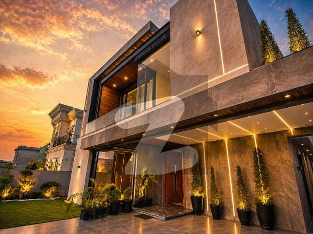 20 Marla Brand New Near Huge Park 5 Beds Luxury Living For Sale In DHA
