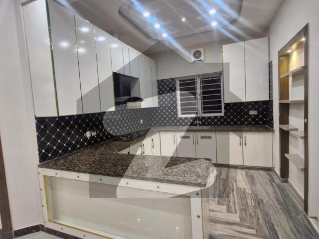 20 Marla Corner House With 8 Bedroom Available For Rent On Prime Location Bahria Town Phase 3