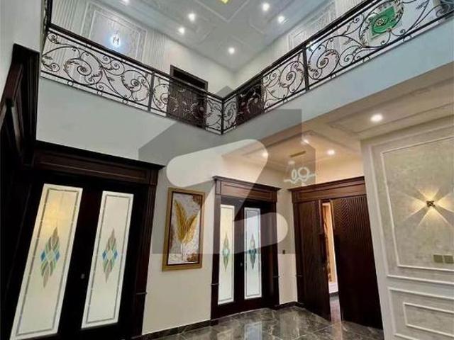 20 Marla duble story beautiful luxury hose for sale in DHA multan DHA Phase 1 Sector H