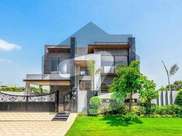 20 marla elegant and fully maintained super hot located bungalow is available in the best block of dha lahore