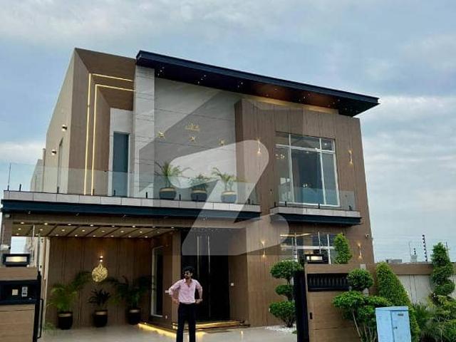20 marla elegant and fully maintained super hot located bungalow is available in the best block of dha lahore