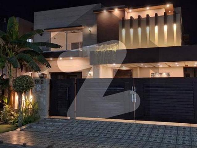 20 marla elegant and fully maintained super hot located bungalow is available in the best block of dha lahore