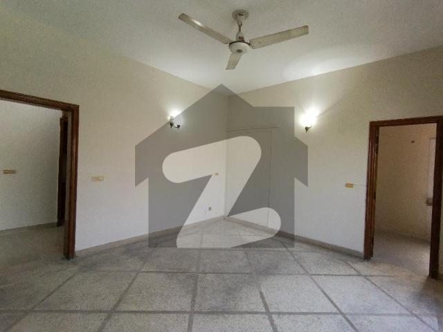 20 marla house with basment for rent in dha 4 dha phase 4