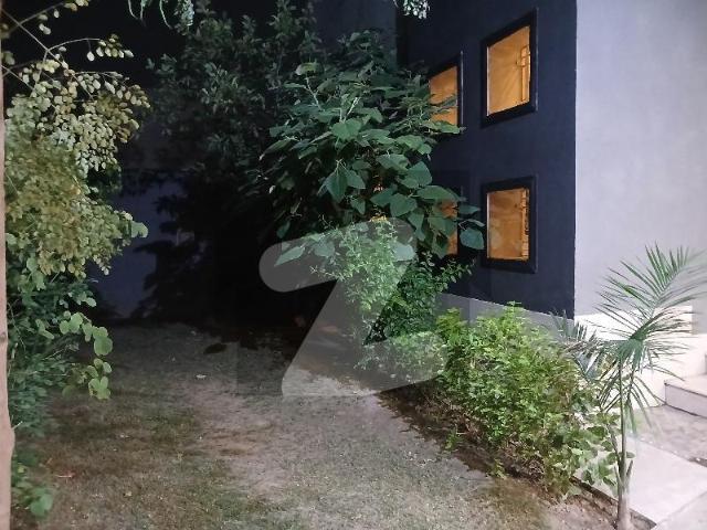 20 marla House in Raza Garden Canal Road