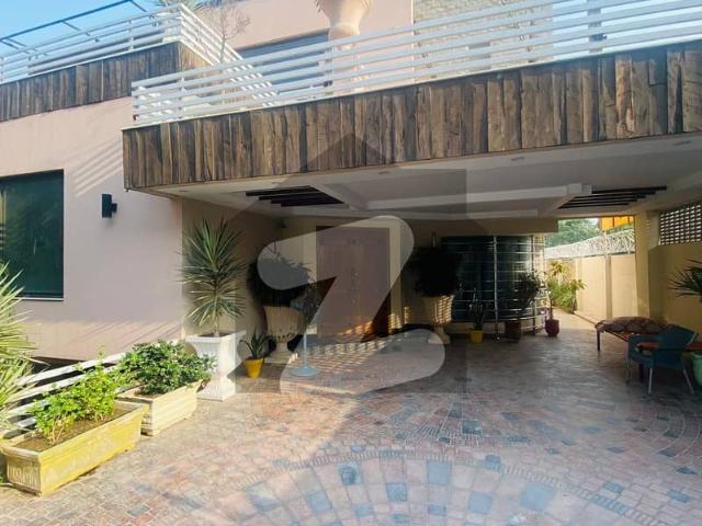20 Marla Like A Brand New House Available For Rent In DHA