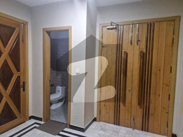 20 marla owner build beautiful and solid bungalow for sale in lda 1 good location