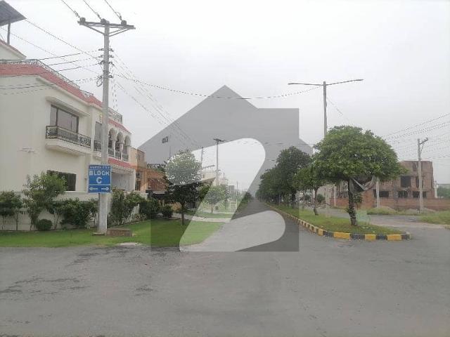 20 Marla Residential Plot For Grabs In Wapda City