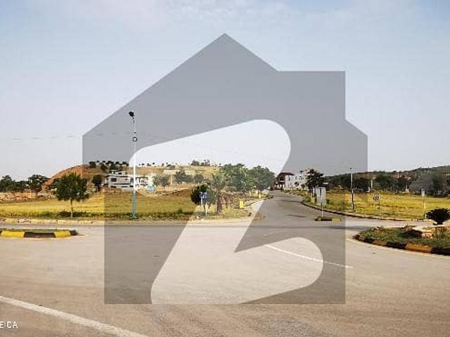 DHA PHASE 3 BLOCK D Street 11 Plot 5 Develop Ready Plot Good Location Up To Date Near To Possession