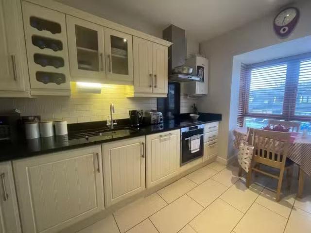 20 Oak Hall, Malahide, Co. Dublin is for rent