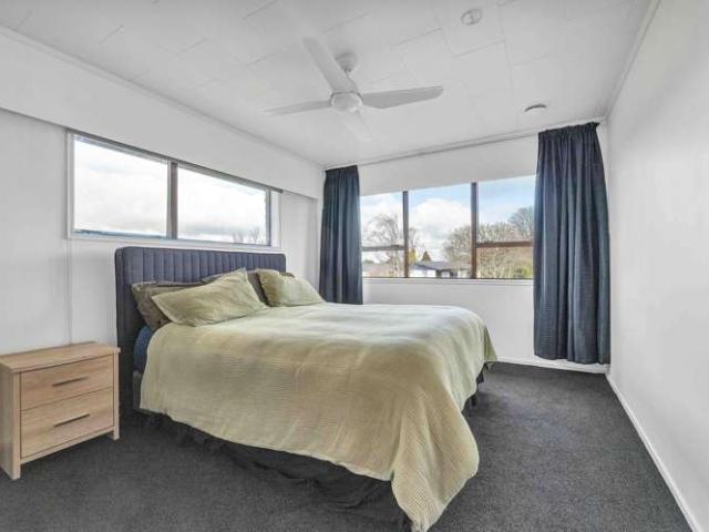 20 Oberon Street, Stratford