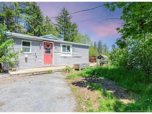 20 Riverside Lane, Saint John, NB, E2M 6Y9 house for sale | Listing ID NB141203 | Royal LePage