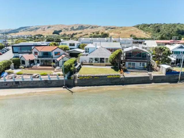 20 Steyne Avenue, Plimmerton, Porirua City