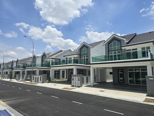 20MIN TO CYBERJAYA FREEHOLD 35x80 LANDED 0 DP FREE LAWYER FEE
