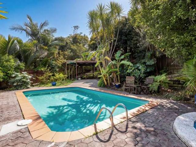 20A Autumn Avenue, Glen Eden, Waitakere City