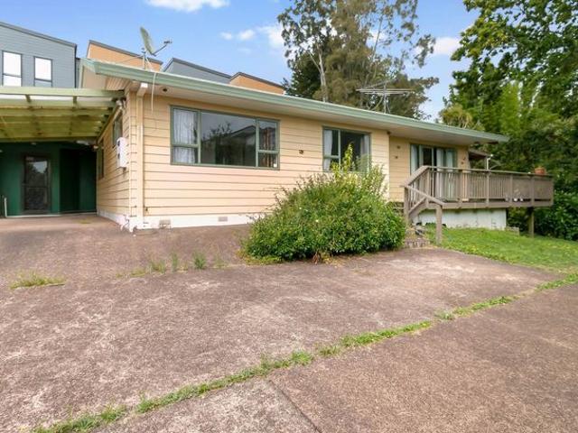 20A Pine Street, New Lynn, Waitakere City