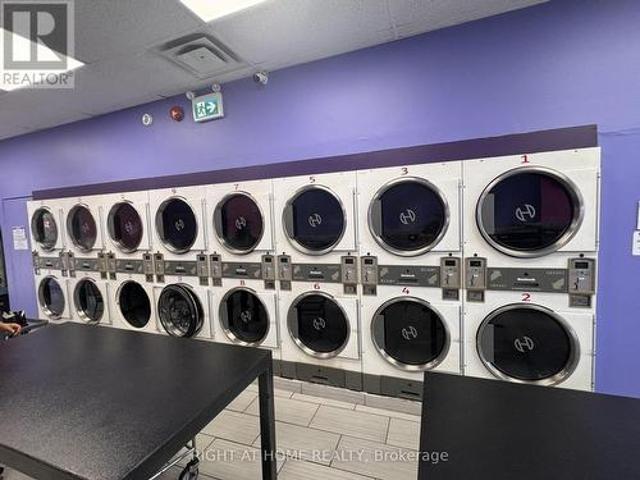 20A Rexdale Boulevard, Toronto Rexdale Kipling, ON, M9W 5Z3 commercial for sale | Listing ID W13591 | Royal LePage