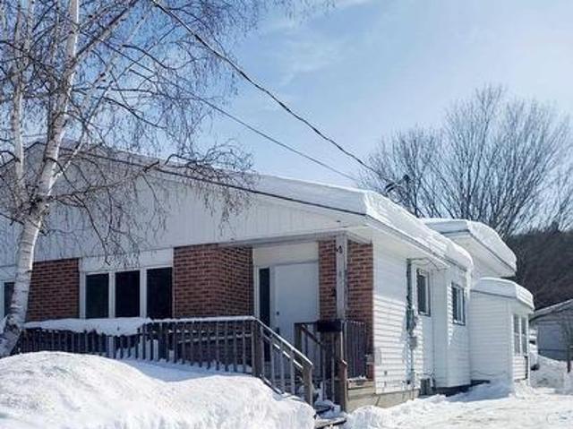 20B Washington Cres, Elliot Lake, ON, P5A 2L8 house for sale | Listing ID SM250343 | Royal LePage