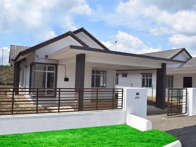 20ft Corner Single Storey Seremban Facing Open Below Market Price