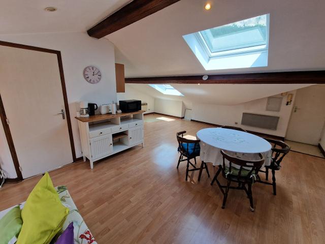 20JG712 STUDIO NANTUA 1 pièce s 30.57 m2