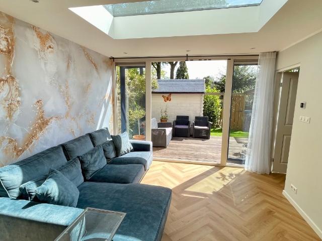 20sqm room in renovated house with garden