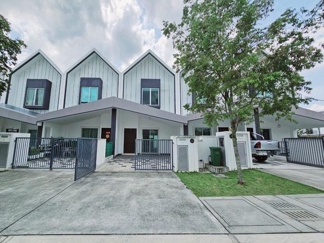 20X65 FREEHOLDTwo Storey Terrace Eco Forest Semenyih Selangor