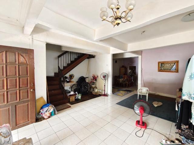 20x70 2 Storey EndLot House Taman Kemboja Bukit Sentosa Rawang