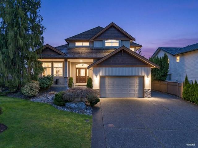 2104 A Avenue, Langley, BC, V1M 2L5 house for sale | Listing ID R3122 | Royal LePage