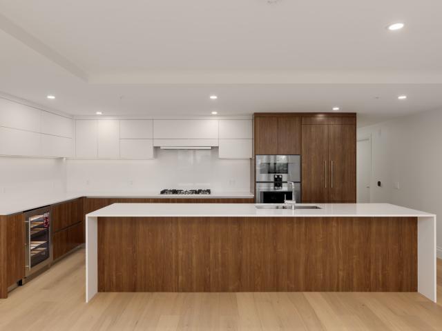 2105 W 46th Ave 3rd Floor, Vancouver | Birds Nest Properties