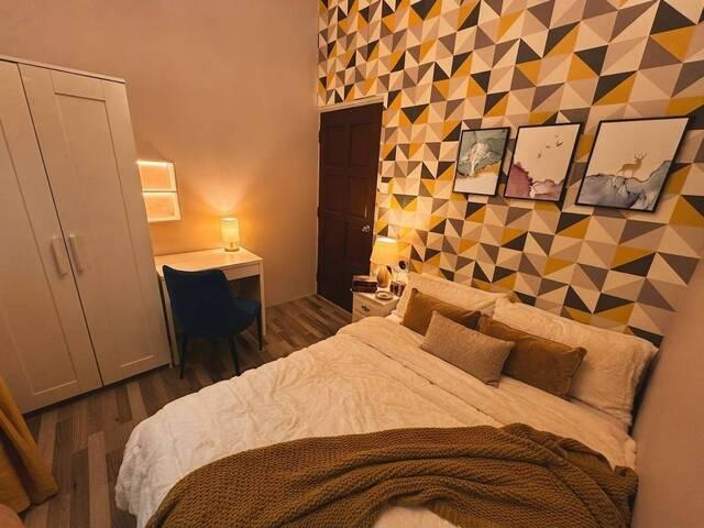 $2100 | No Agent Fees | ❤ SMART Home Studio Apartment ❤ Private Kitchen + Bathroom + Washer/Dryer |