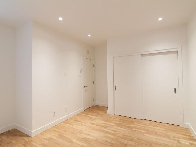 2100 du Fort Street 1 Bedroom Apartment for Rent at 2100 Rue Du Fort, Montréal, QC H3H 2C6