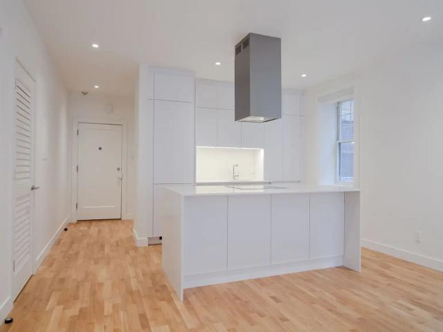 2100 du Fort Street