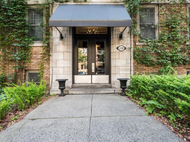 2100 du Fort Street