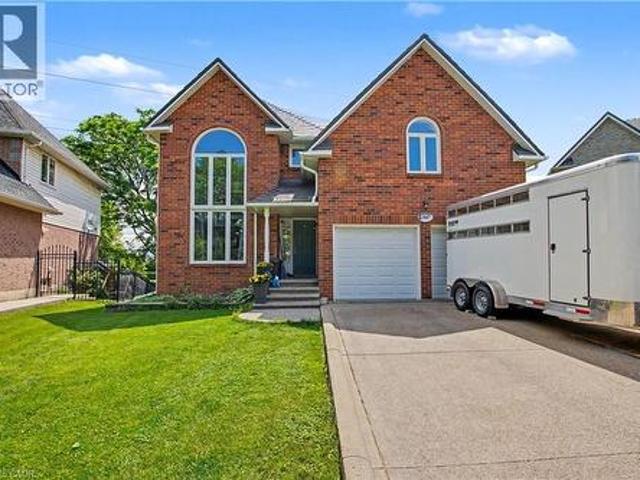 2100 Kevin Crescent, Burlington, ON, L7M 4E3 house for sale | Listing ID 40840 | Royal LePage