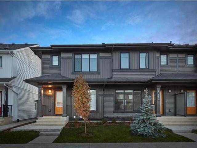 2101 Av Nw, Edmonton, AB, T6M 1P4 house for sale | Listing ID E4494 | Royal LePage