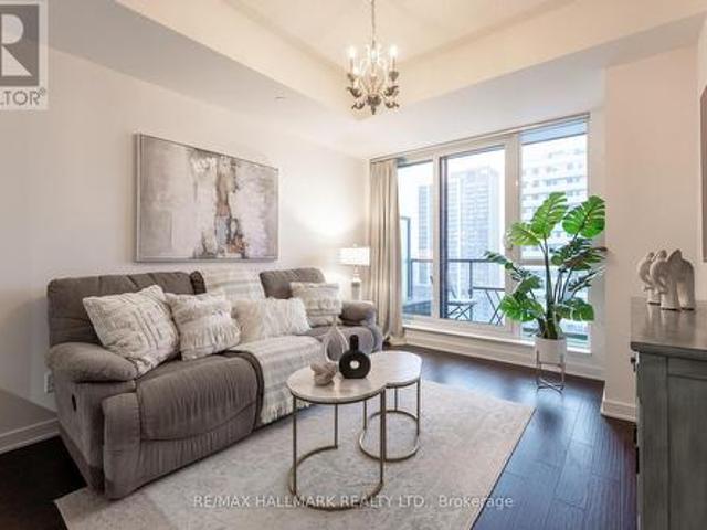 2101 Sumach Street, Toronto, ON, M5A 0C3 condo for sale | Listing ID C11990 | Royal LePage