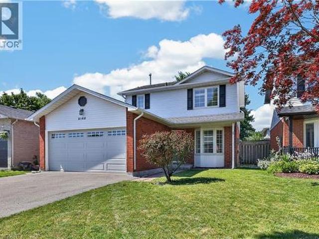 2102 Salma Crescent, Burlington, ON, L7M 3T1 house for sale | Listing ID 40851 | Royal LePage