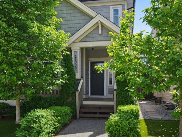 2103 A Avenue, Langley, BC, V2Y 0J4 house for sale | Listing ID R3148 | Royal LePage