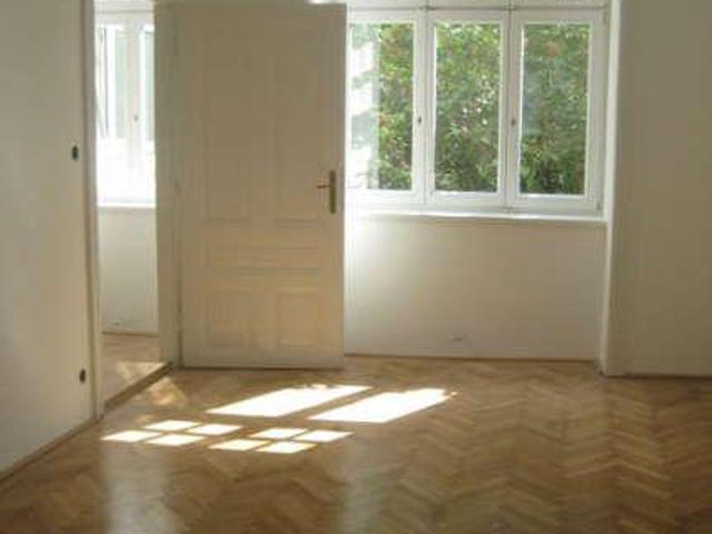 2103 Langenzersdorf, schöne totalsanierte helle 58m2 Altbauwohnung, privat