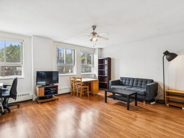 210 3 Av. Papineau, Montréal Le Plateau Mont Royal, QC, H2K 4J9 lease for lease | Listing ID 27694 | Royal LePage