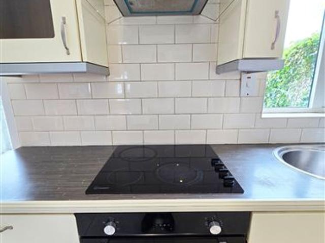 210,000 | 106 Dun Na Hinse, Lahinch Road, Ennis, Co. Clare DNG O'Sullivan Hurley 5003 MyHome. Ie Residential