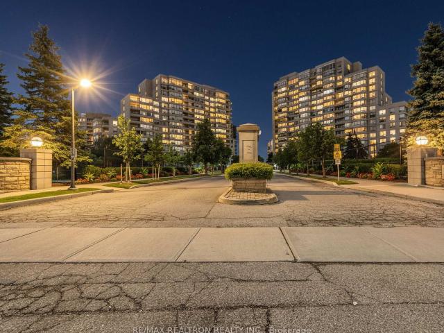 210 11 Townsgate Drive, Thornhill | For Sale @ $799,000 | Condos. Ca