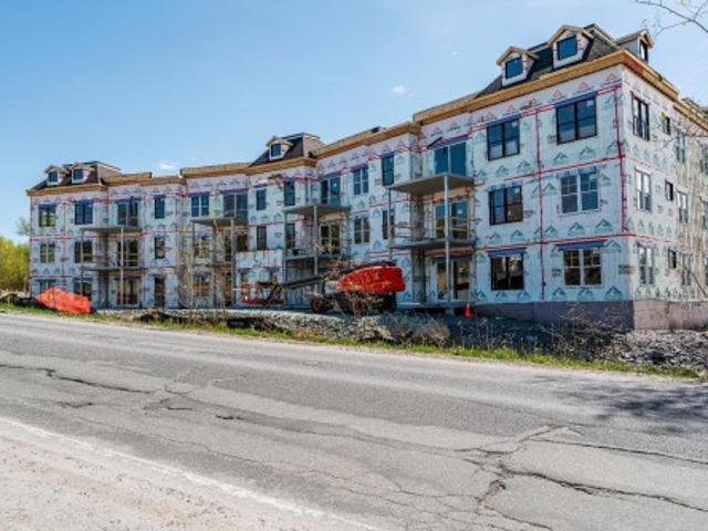 210 1 Rue Du Bruant Des Marais, Magog, QC, J1X 7S5 lease for lease | Listing ID 18937 | Royal LePage