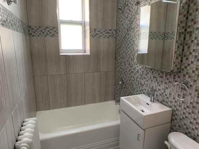 210 Chapel St. 1 Bedroom Apartment for Rent at 210 Chapel St, Ottawa, ON K1N 7Y5 Sandy Hill