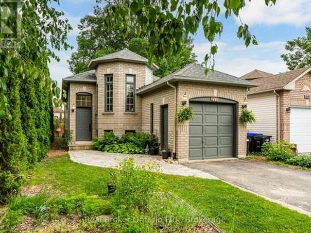 210 Dyer Drive, Wasaga Beach, ON, L9Z 1E5 house for sale | Listing ID S13567 | Royal LePage